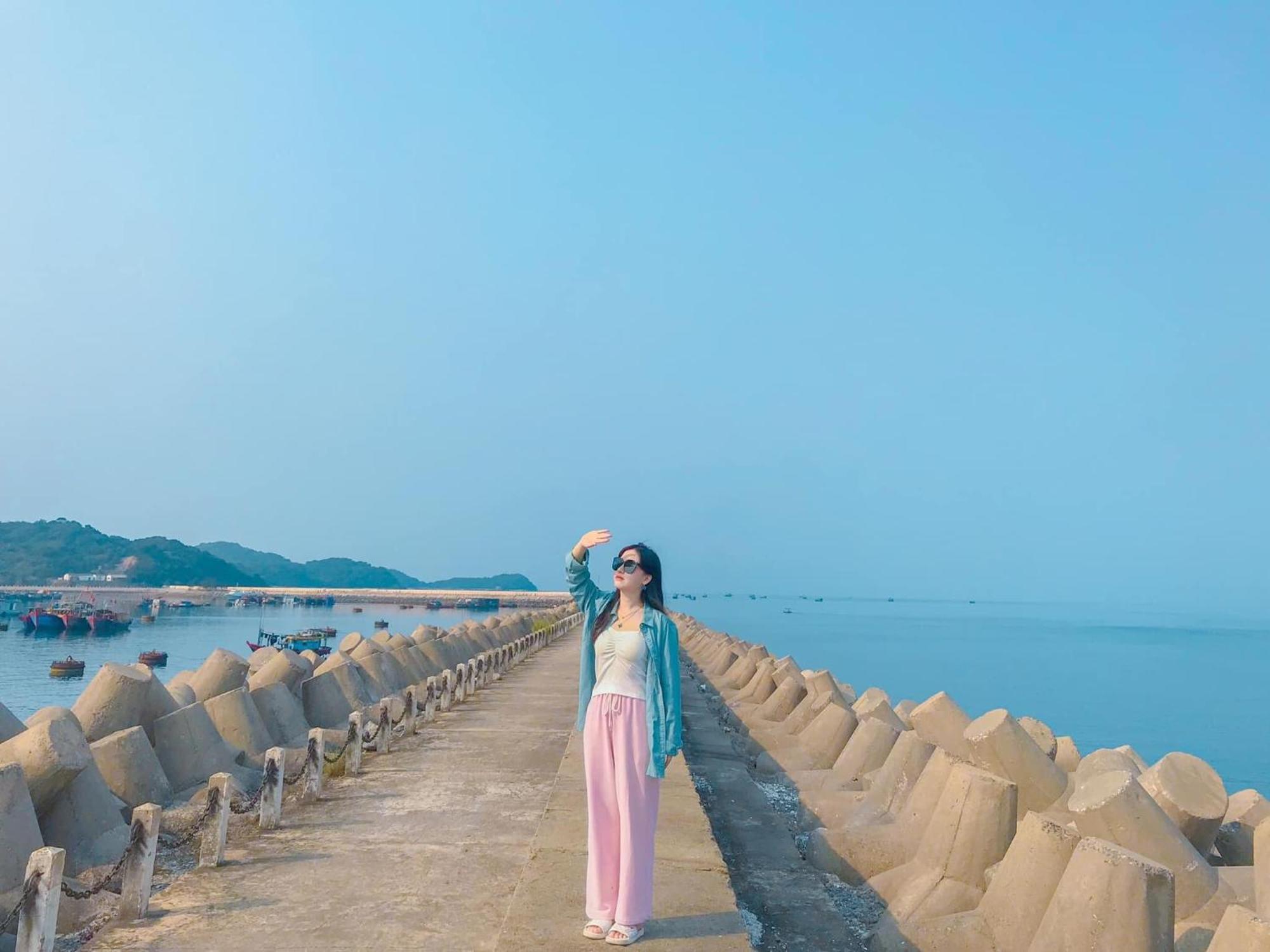Thanh Mang Hotel 꽝닌 외부 사진