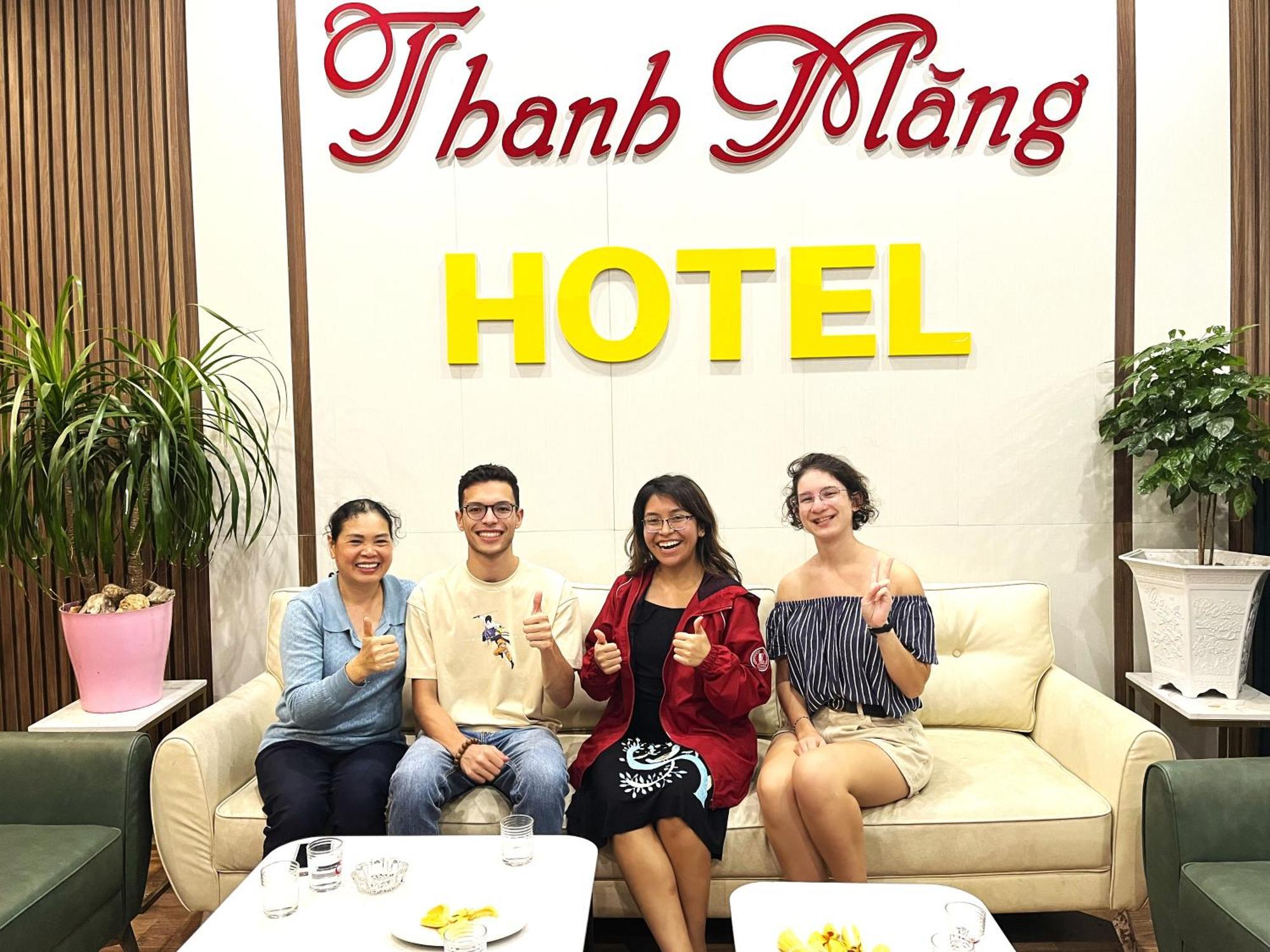 Thanh Mang Hotel 꽝닌 외부 사진